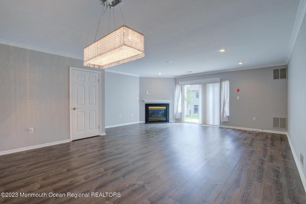 16 Gloucester Court - Photo 9