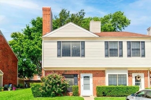 234 Samuel Boulevard - Photo 0