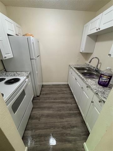 8127 Stonehurst Street - Photo 4