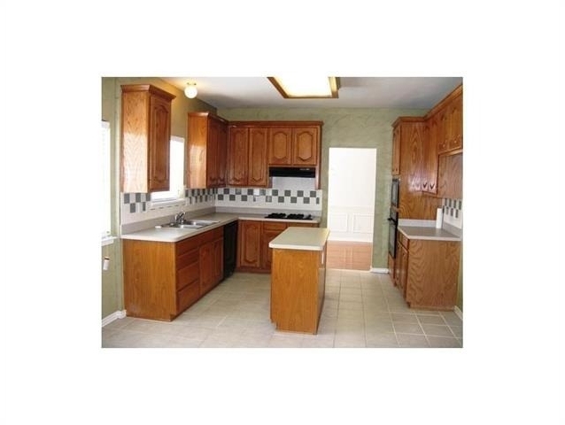 1313 Sunderland Court - Photo 1