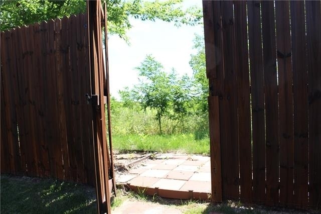 1713 Megan Creek Drive - Photo 7