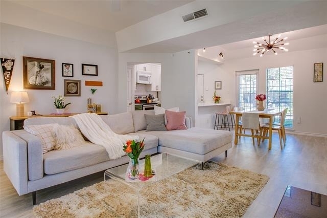3105 San Jacinto Street - Photo 5