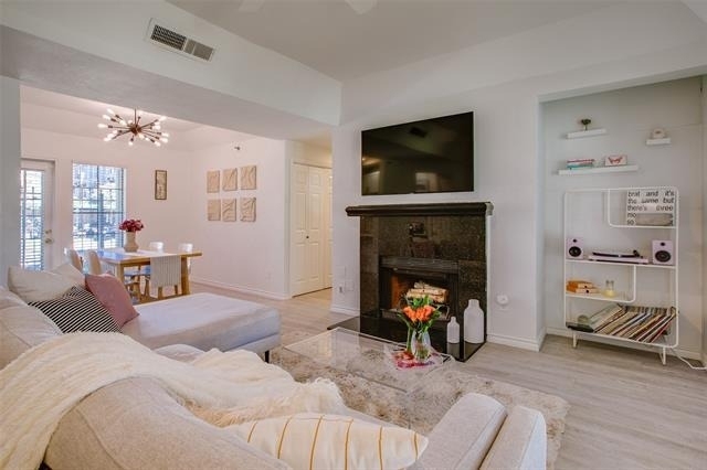 3105 San Jacinto Street - Photo 3
