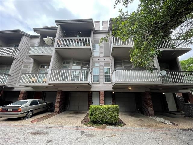 7474 Fair Oaks Avenue - Photo 0