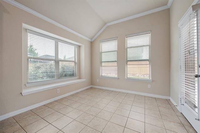 16629 Amistad Avenue - Photo 4
