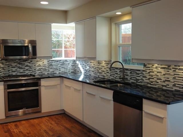 6831 La Vista Drive - Photo 3