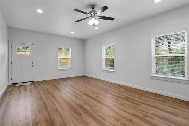 312 E Shepherd Street - Photo 5