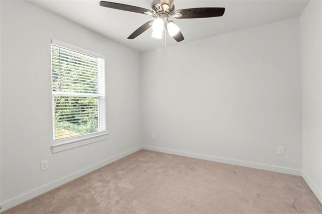 312 E Shepherd Street - Photo 7