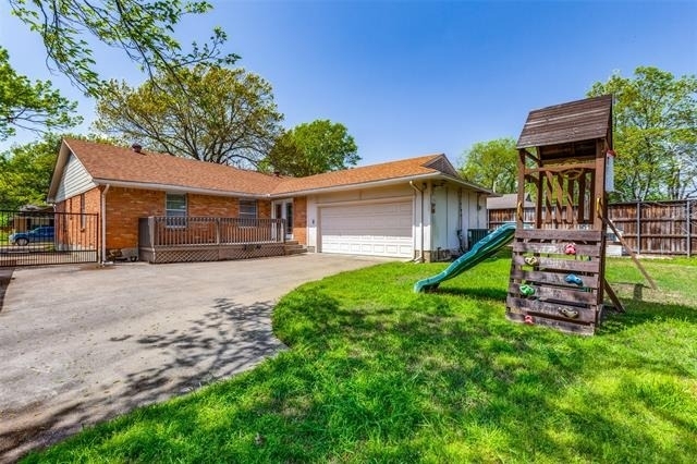 9610 Livenshire Drive - Photo 24