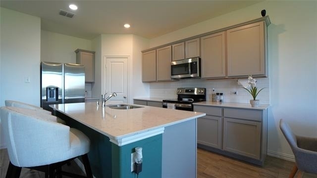 725 Alden Drive - Photo 4