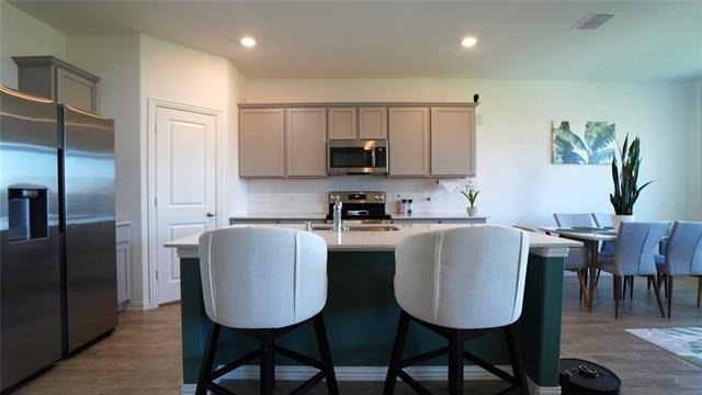 725 Alden Drive - Photo 3