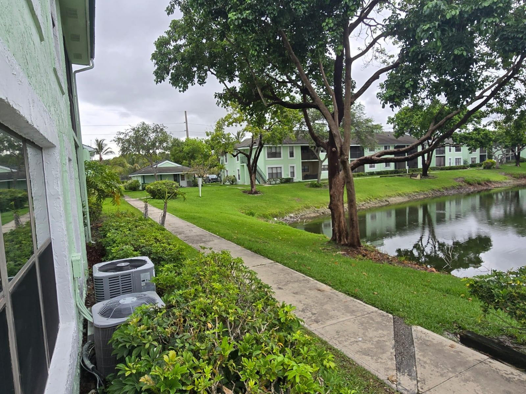 8775 Nw 39th Street - Photo 19