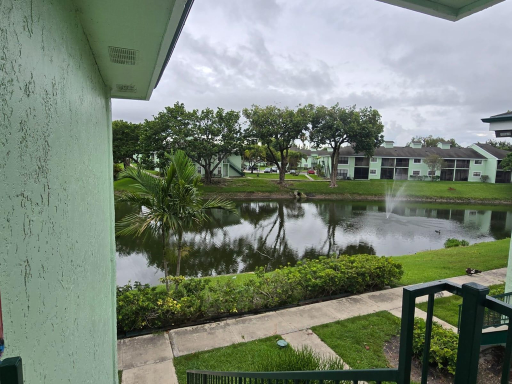 8775 Nw 39th Street - Photo 17