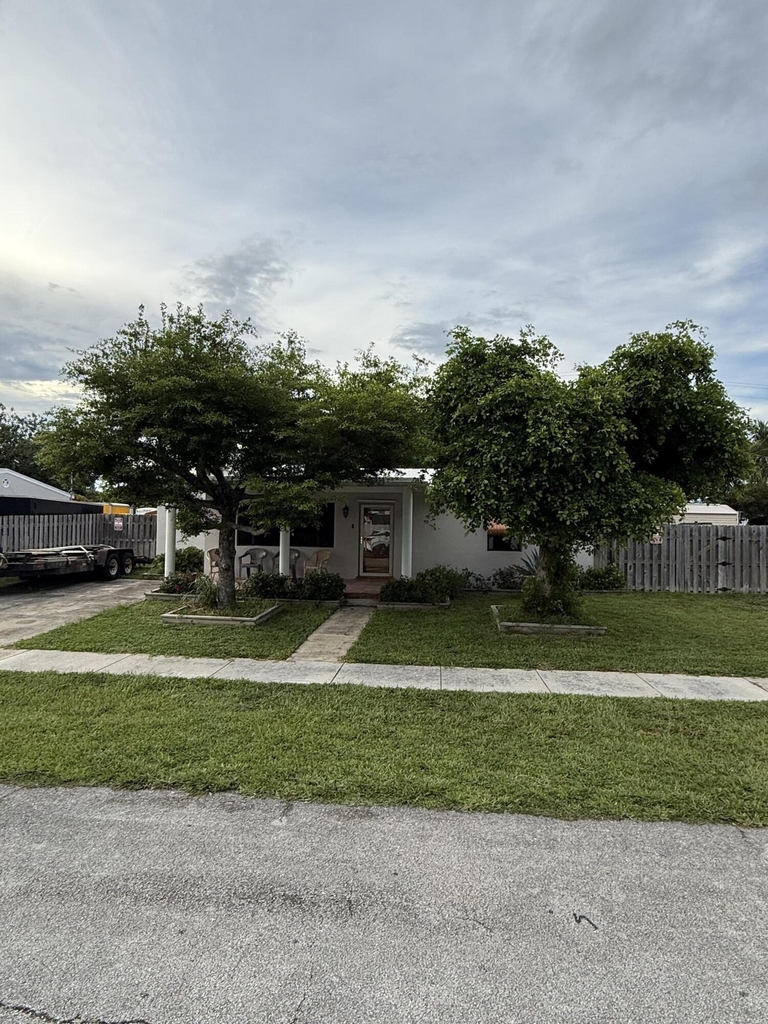 817 Elm Road - Photo 14