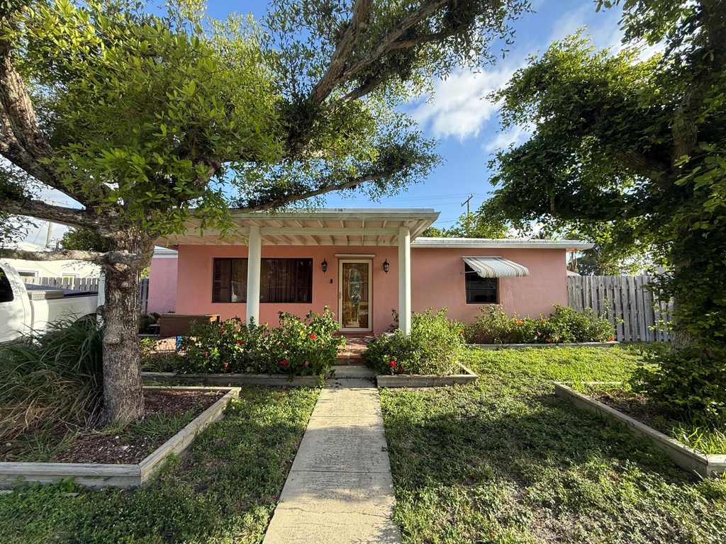 817 Elm Road - Photo 1