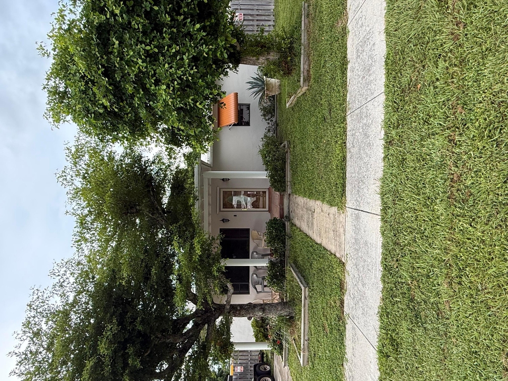817 Elm Road - Photo 5