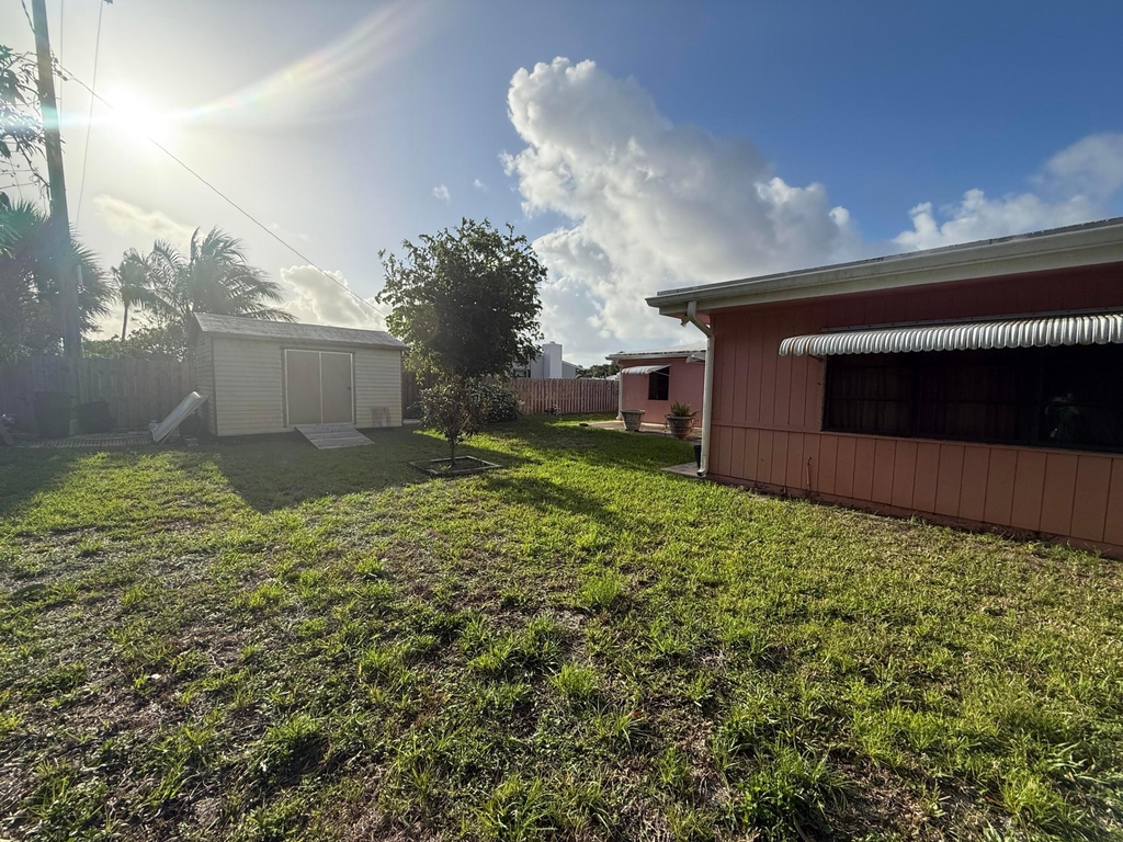 817 Elm Road - Photo 2