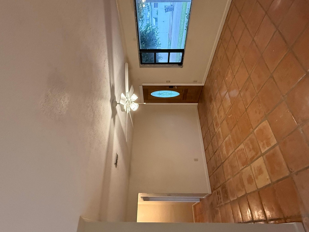 817 Elm Road - Photo 8