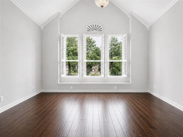 1210 Forest Hills Drive - Photo 9
