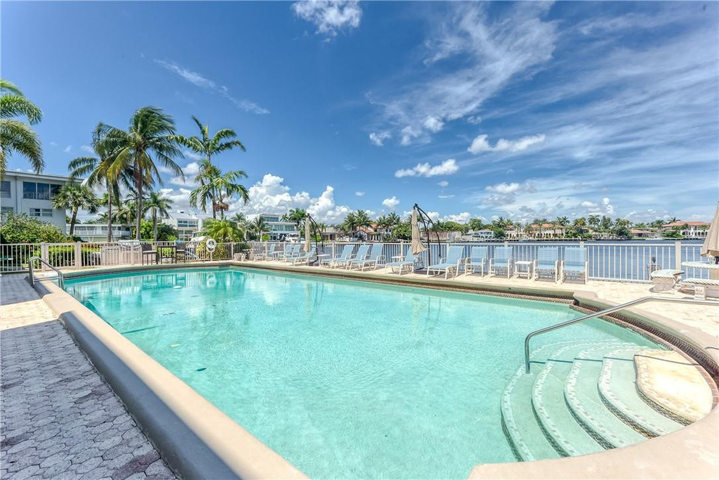 2717 Yacht Club Boulevard - Photo 31
