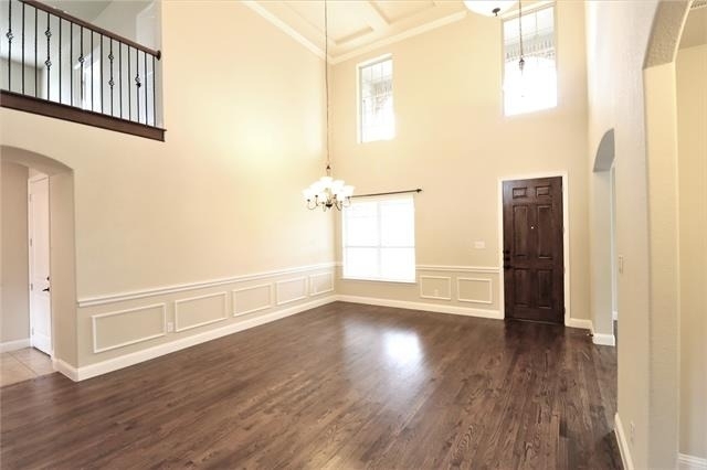 5070 Kerstyn Drive - Photo 4