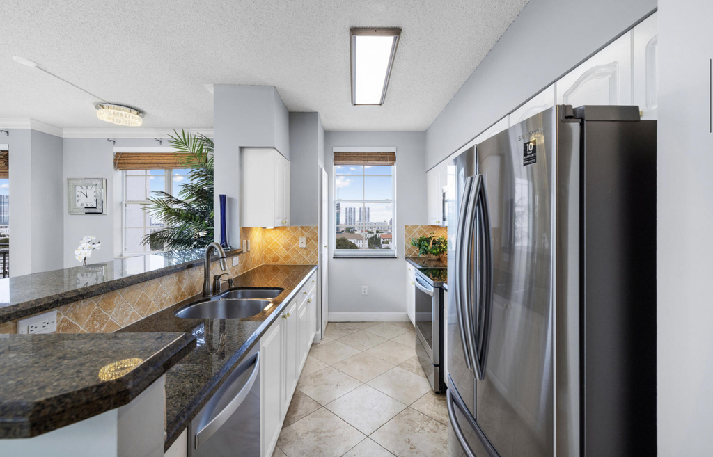 616 Clearwater Park Road - Photo 47