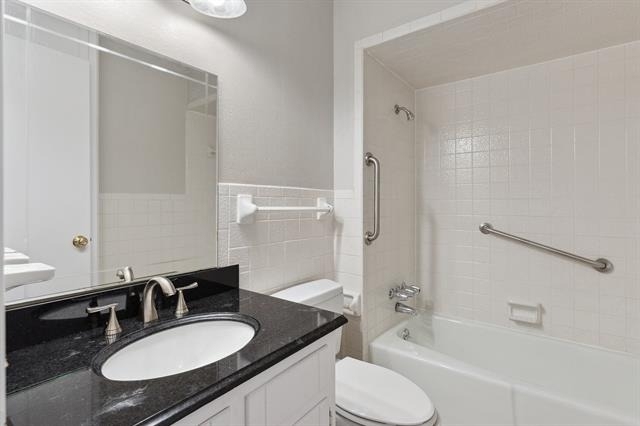 105 Wisteria Court - Photo 18