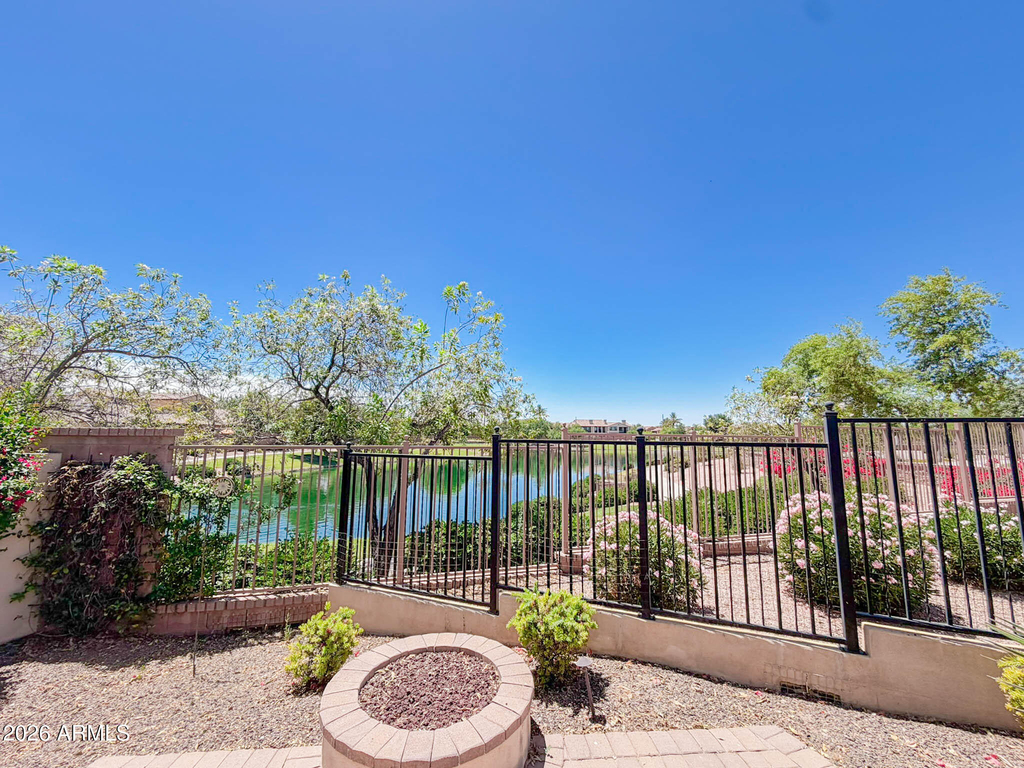 4700 S Fulton Ranch Boulevard - Photo 27