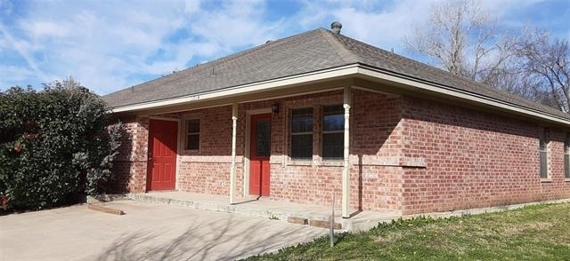 1305 Edison Avenue - Photo 0
