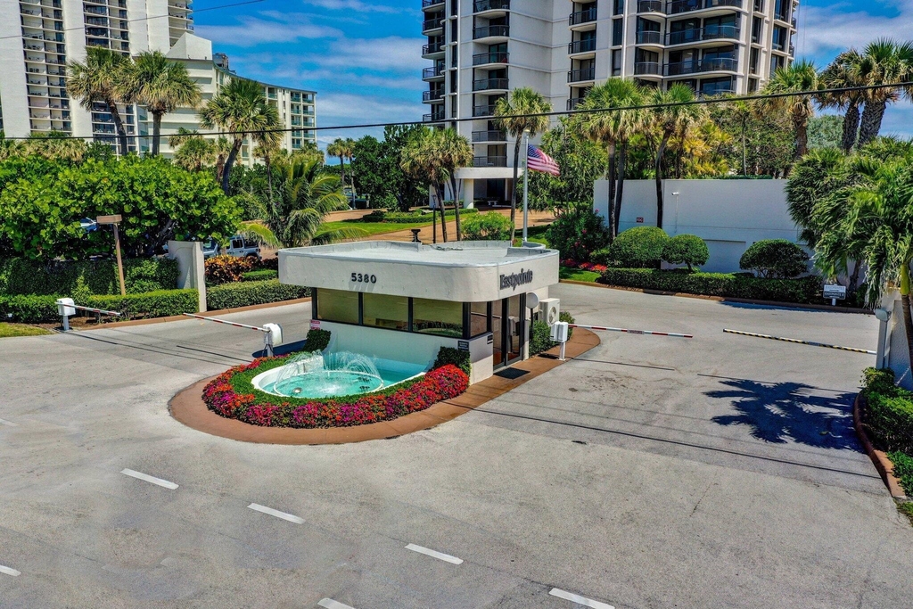 5380 N Ocean Drive - Photo 33