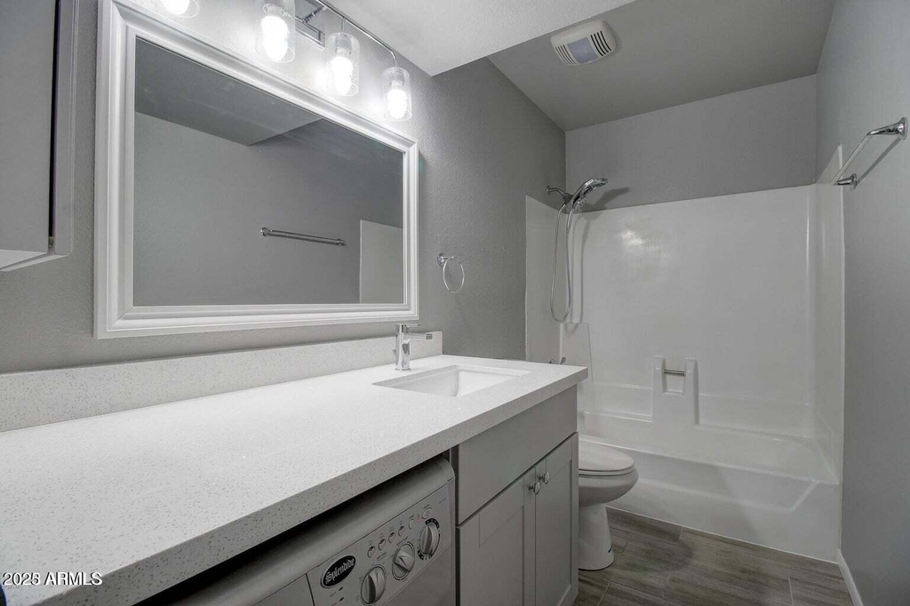 2220 W Dora Street - Photo 16