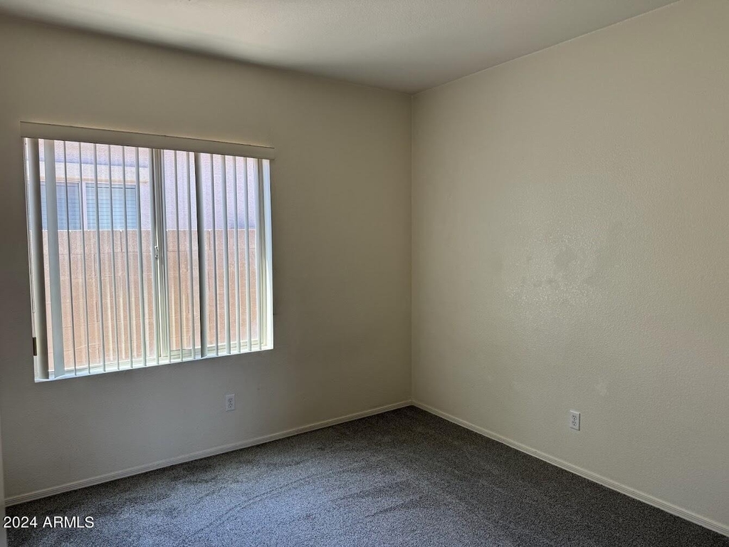 9401 W Berkeley Road - Photo 15