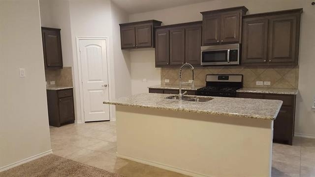 15704 Oak Pointe Drive - Photo 1