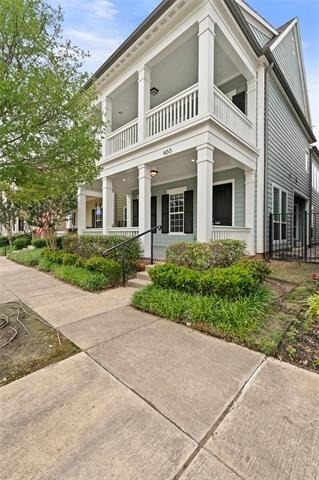 465 Travis Street - Photo 1