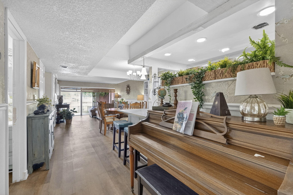 5617 Nw 16th Street - Photo 2