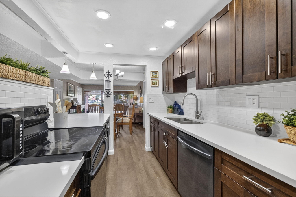 5617 Nw 16th Street - Photo 9