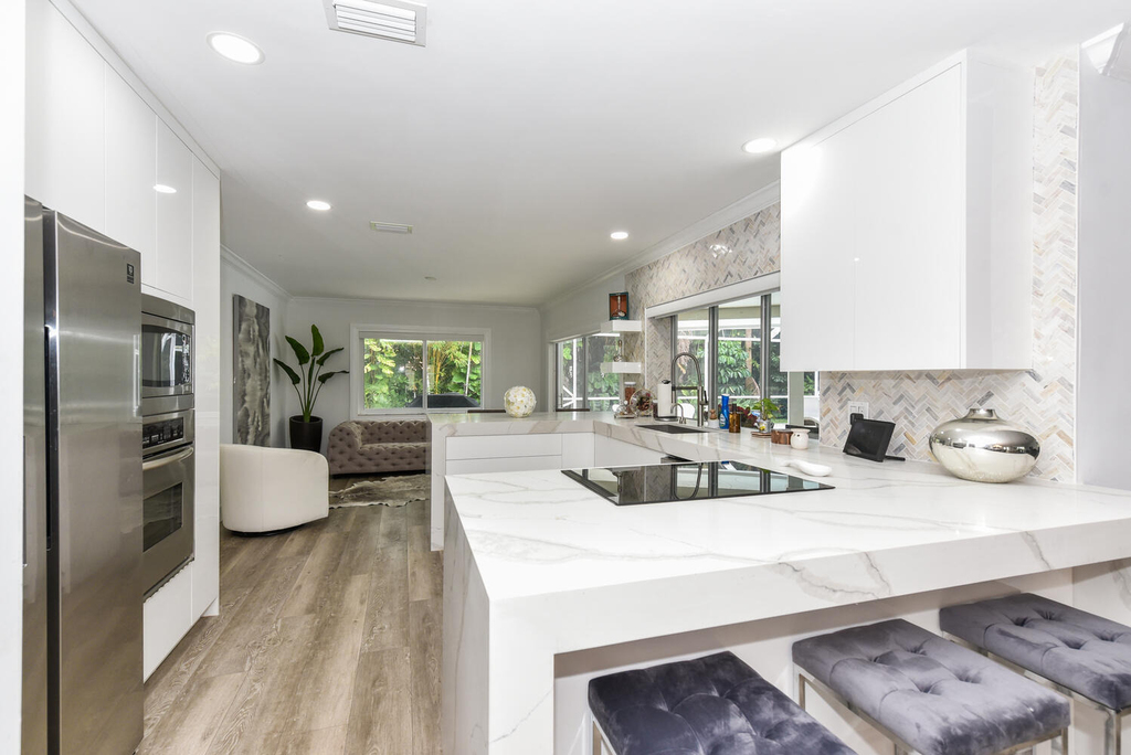 880 Hickory Terrace - Photo 6