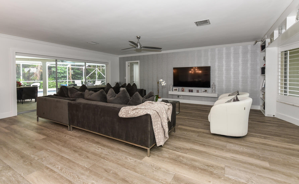 880 Hickory Terrace - Photo 12