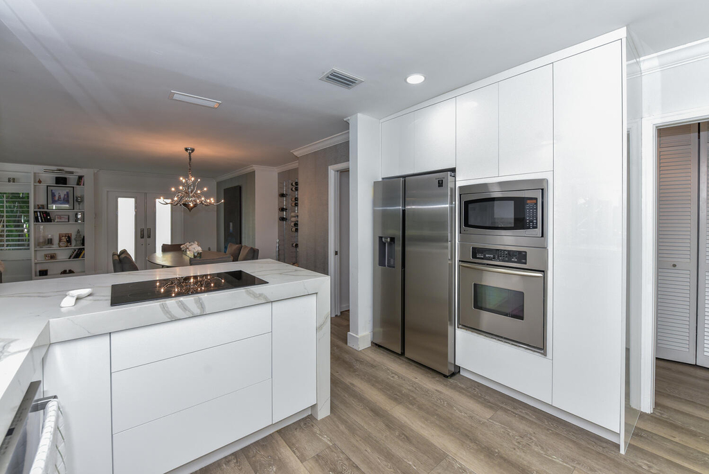 880 Hickory Terrace - Photo 7