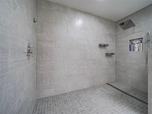 6650 Lovington Drive - Photo 13