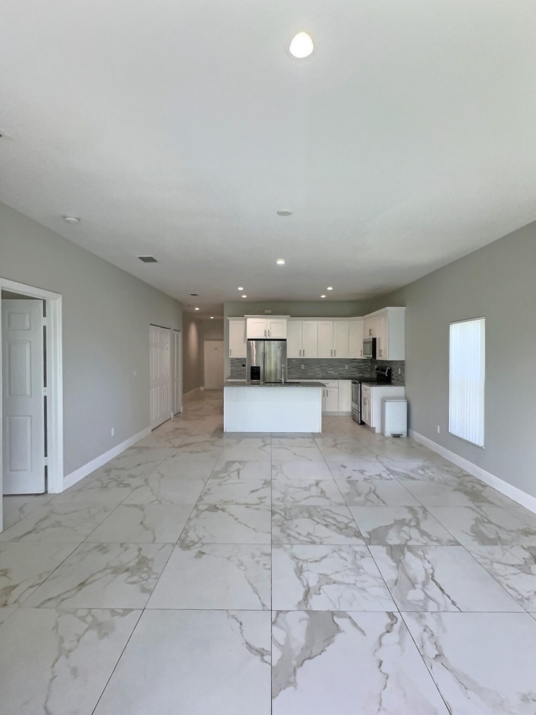 413 Martin Avenue - Photo 6