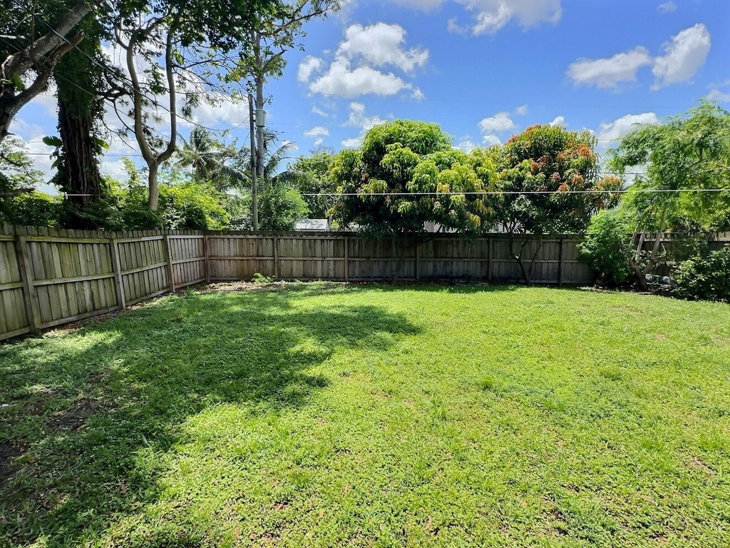 413 Martin Avenue - Photo 19