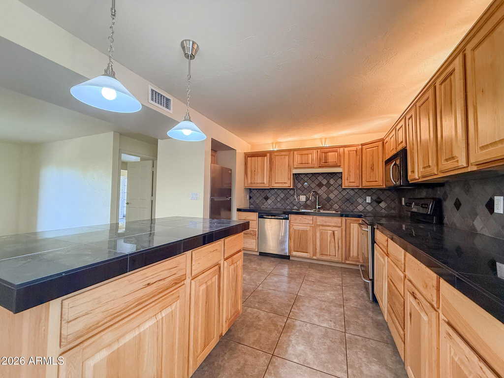 7402 E Carefree Drive - Photo 8