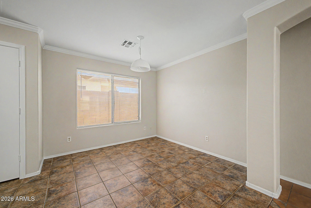 8133 W Magnolia Street - Photo 5