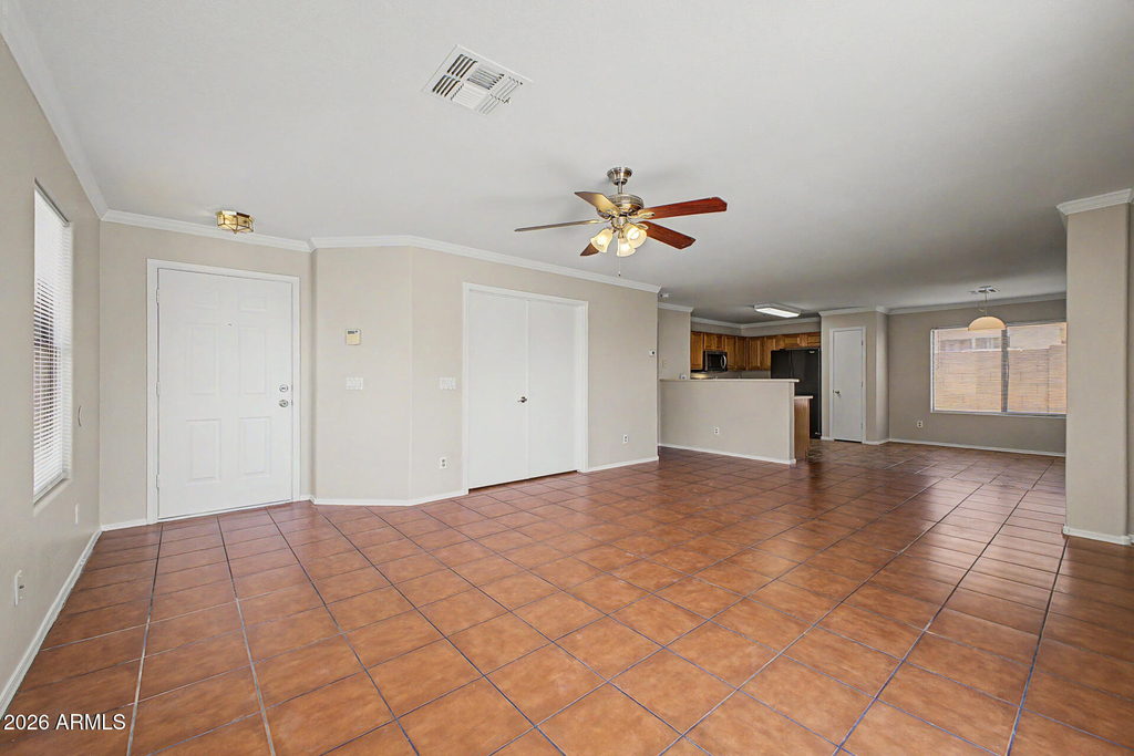 8133 W Magnolia Street - Photo 3
