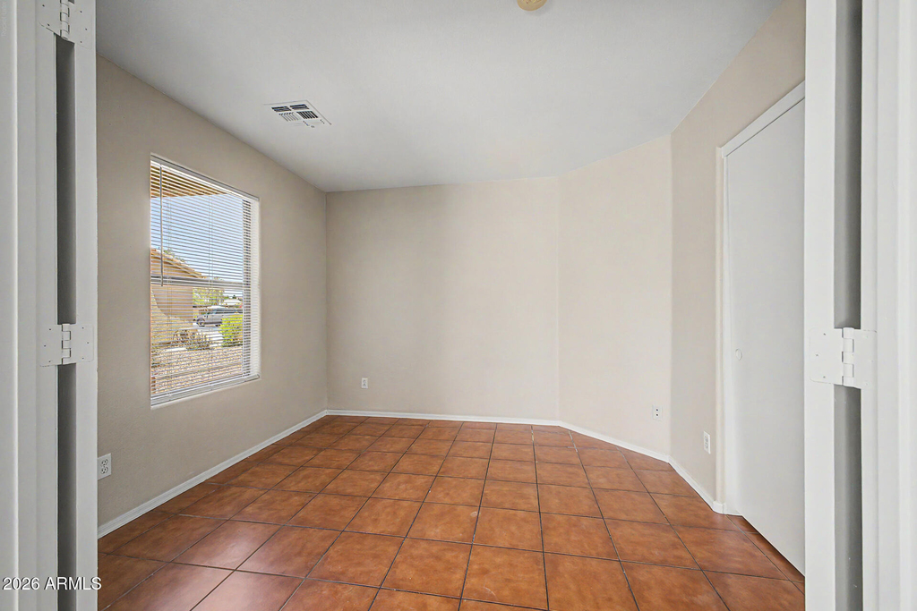 8133 W Magnolia Street - Photo 14