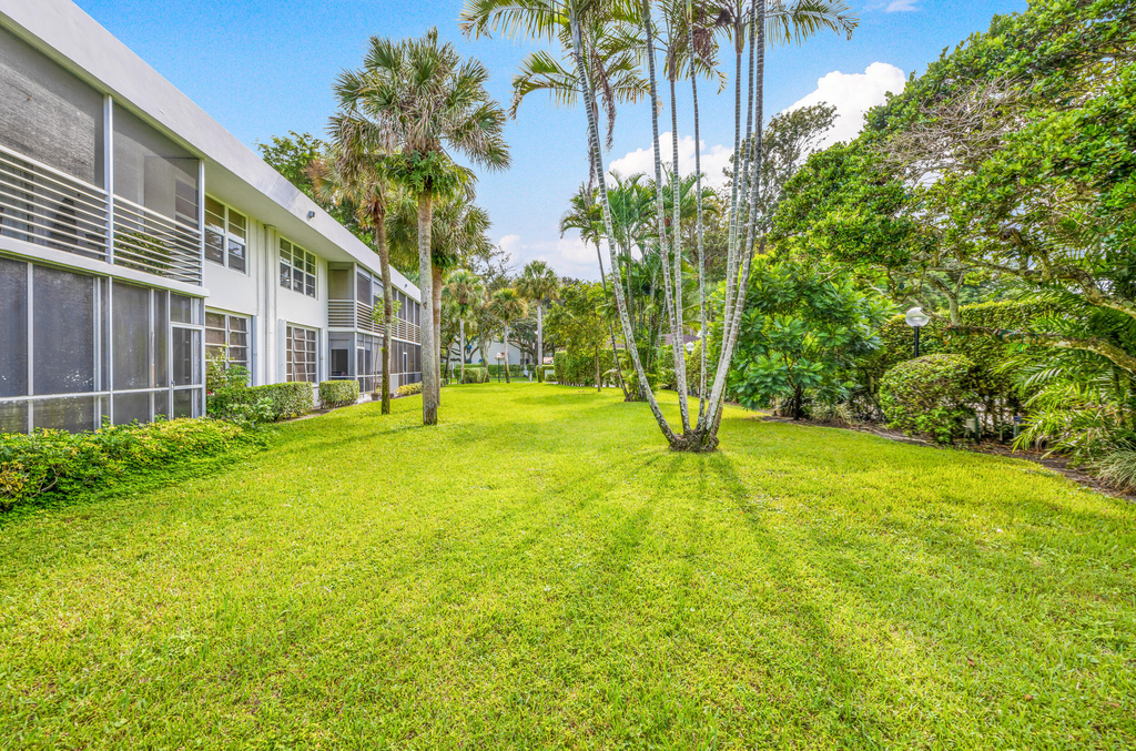 4200 Oaks Terrace - Photo 14