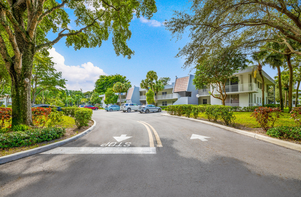 4200 Oaks Terrace - Photo 12