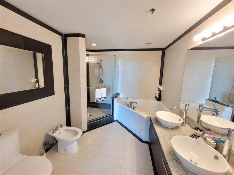 3029 Ne 188th Street - Photo 13