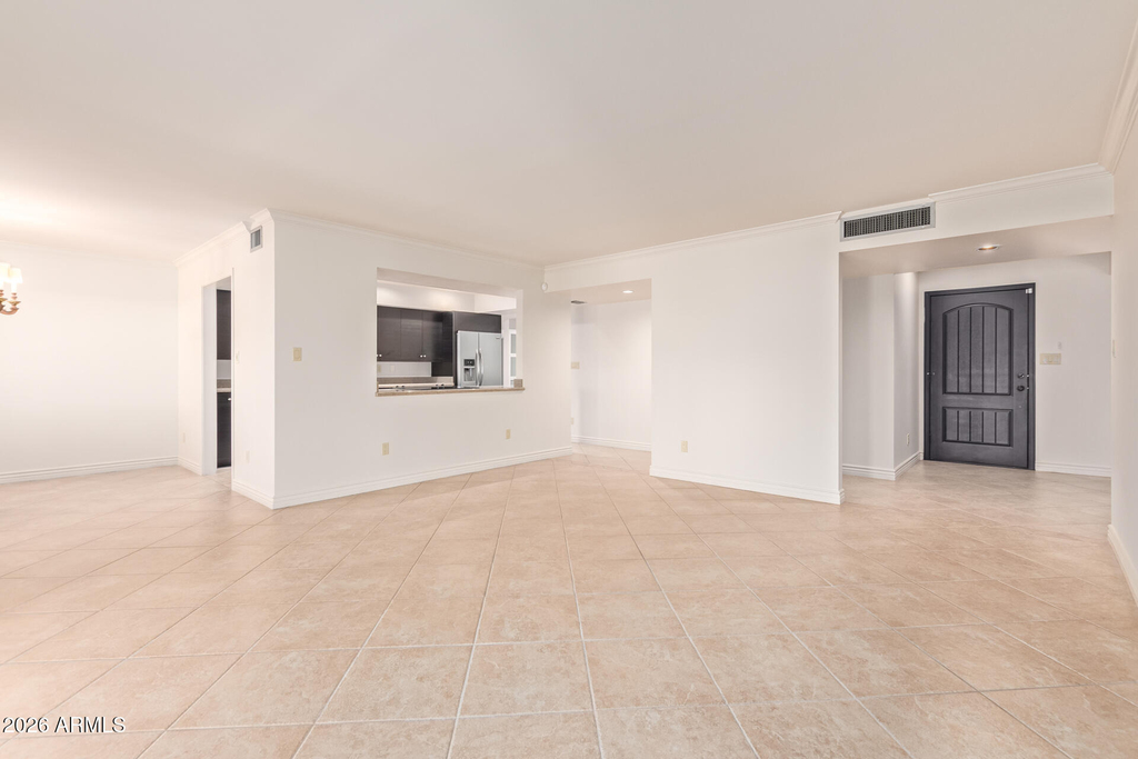 6282 E Pinchot Avenue - Photo 4